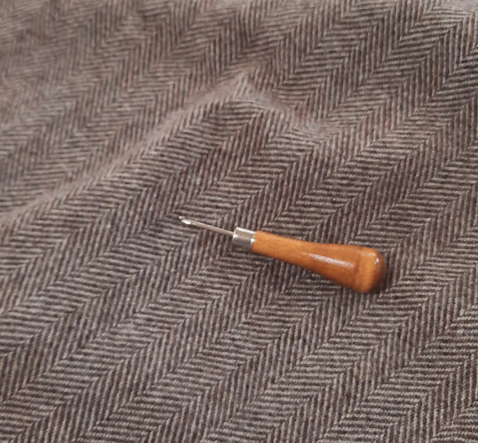 Textured Wool Fabric "Brown Herringbone"