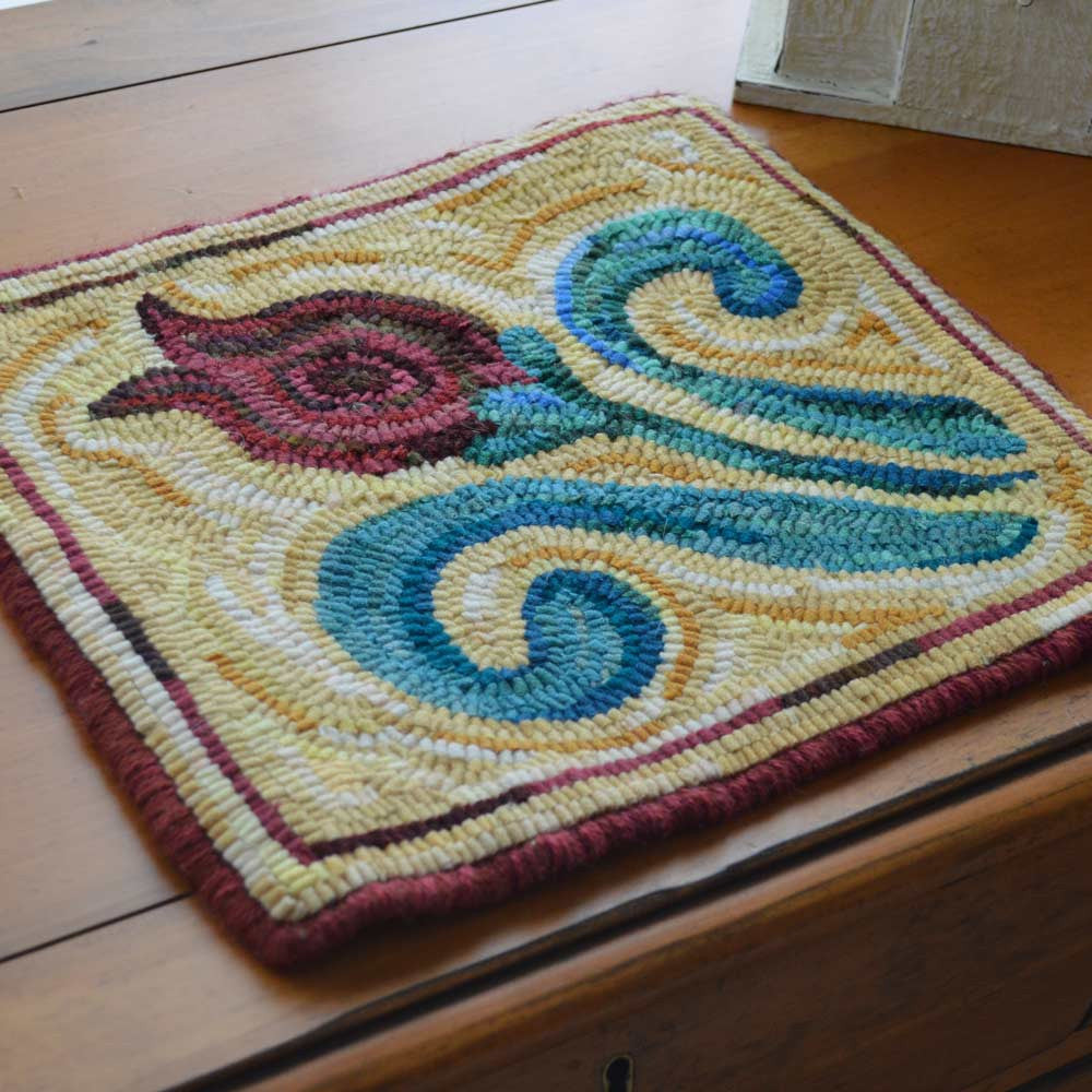 April - Seaside Rug Hooking Company Pattern