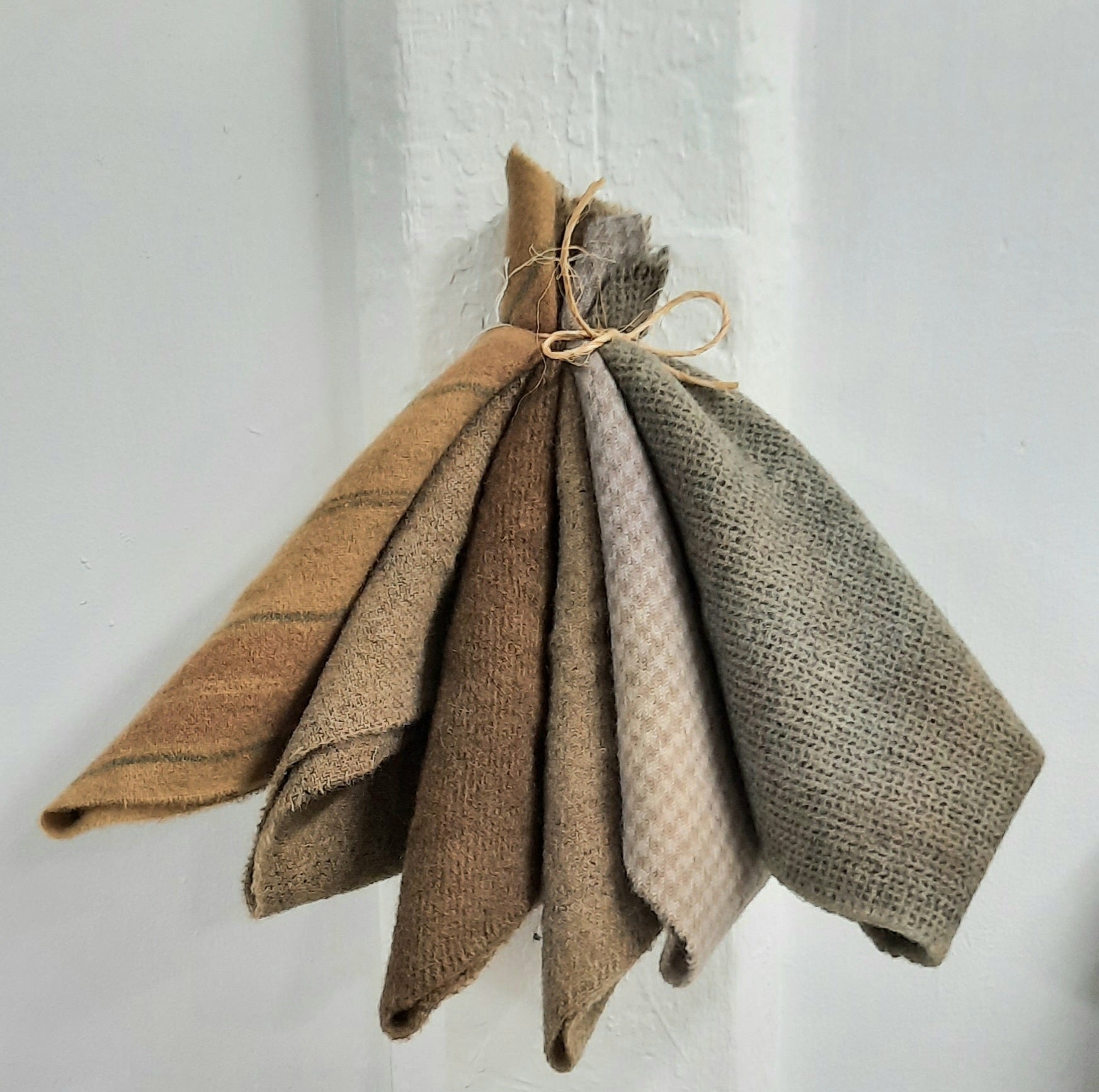 New! Wool Bundle "Dirty Laundry"