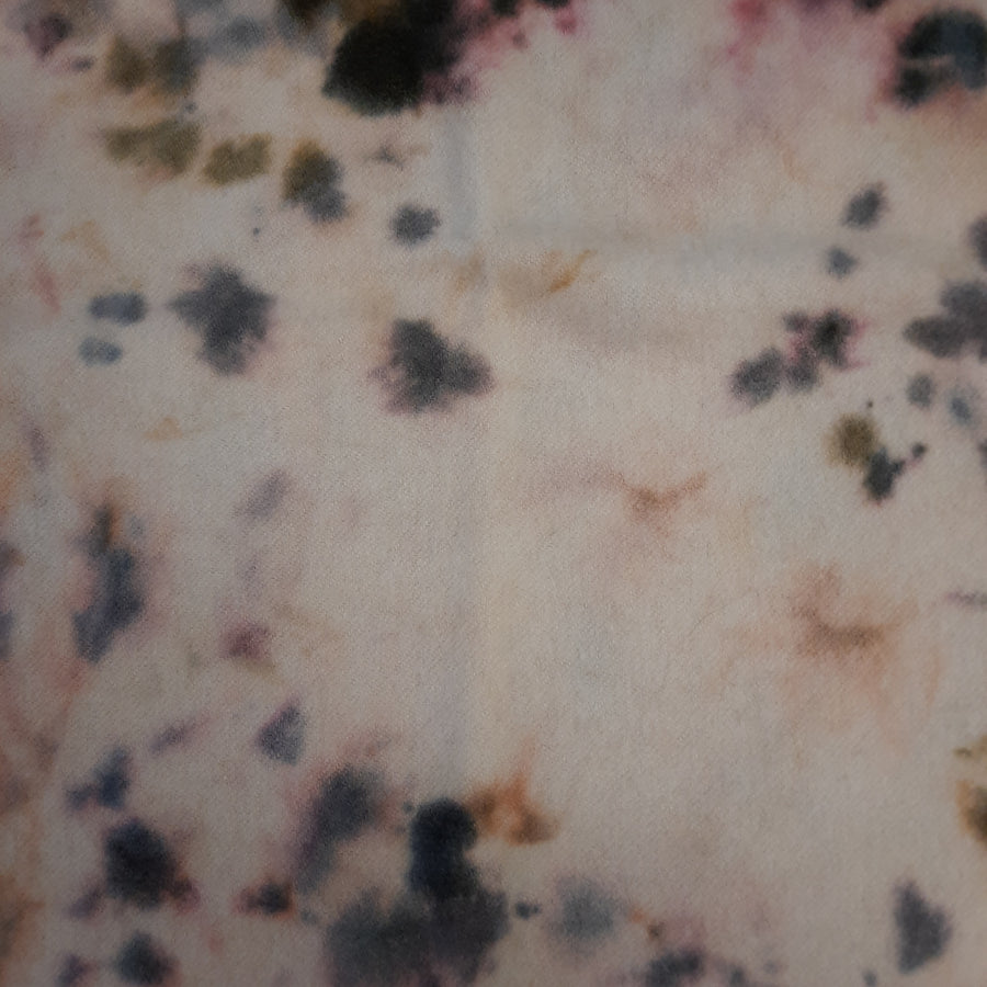 Hand-dyed Wool Fat Quarter N 13091