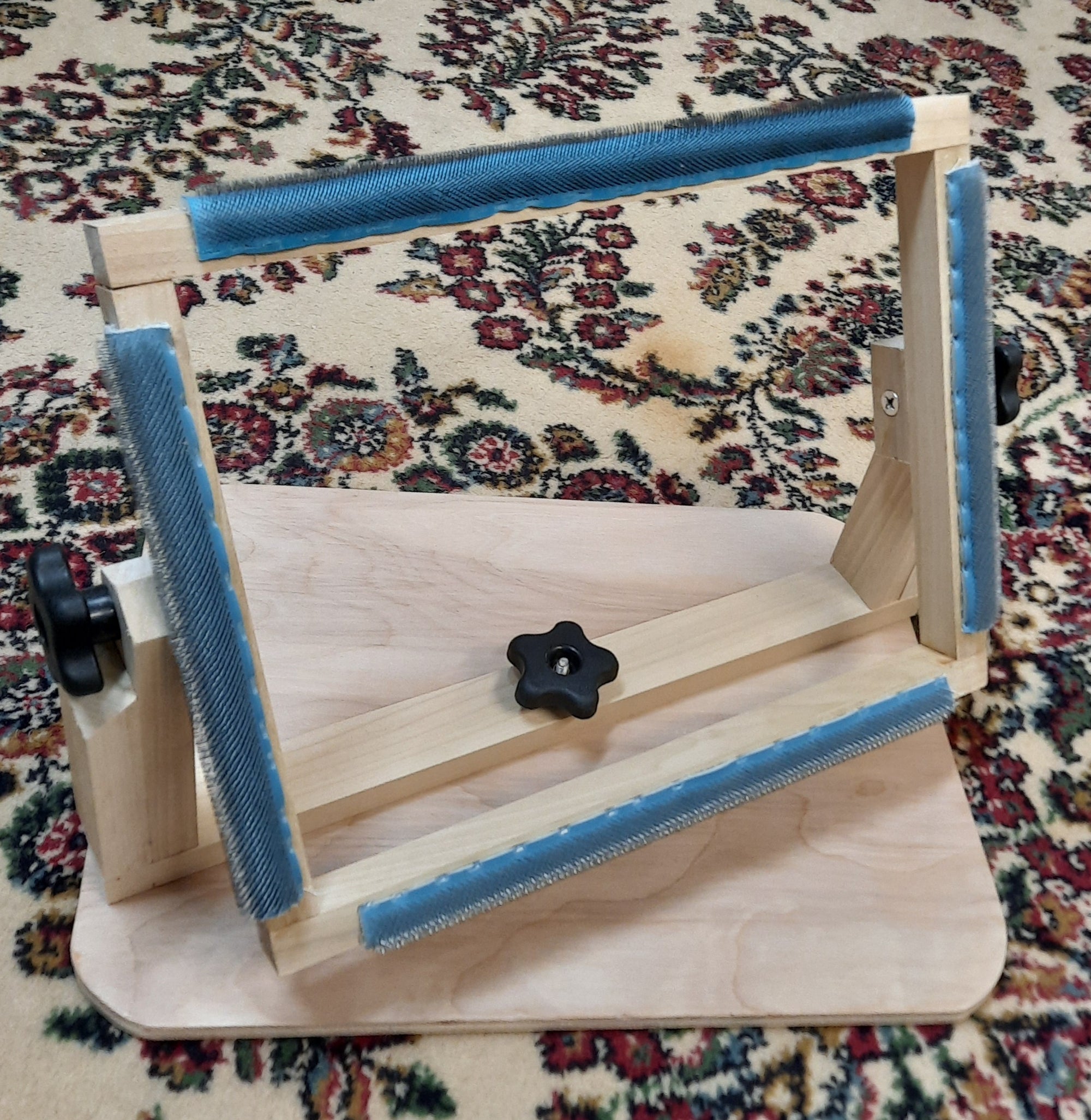 Rug Hooking Frame – Seaside Rug Hooking Company